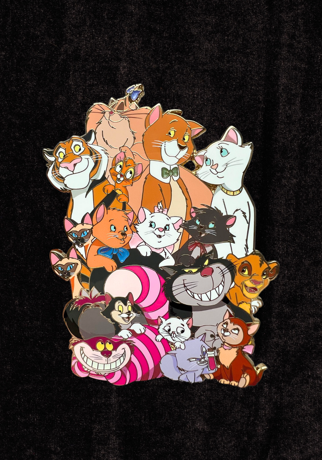 Feline Crew LE60 Jumbo Disney Cat Fantasy Pin