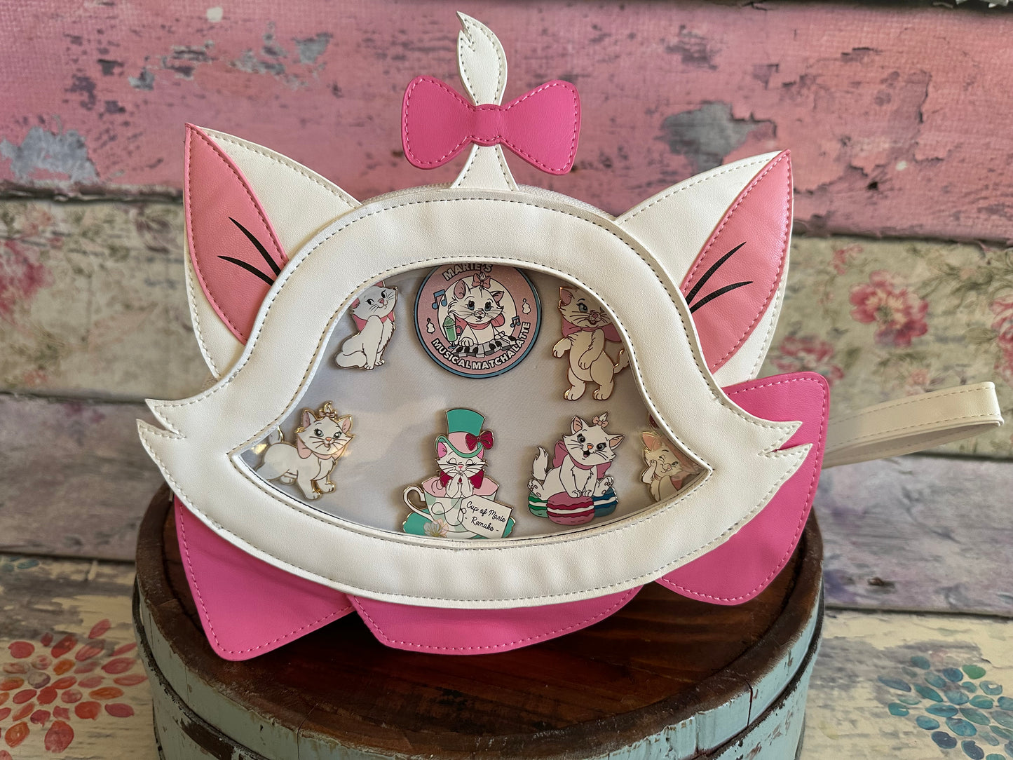 Disney Aristocats Marie ITA Pin Bag