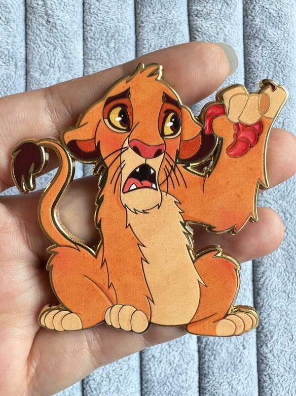 Tails & Treats Simba Fantasy Pin