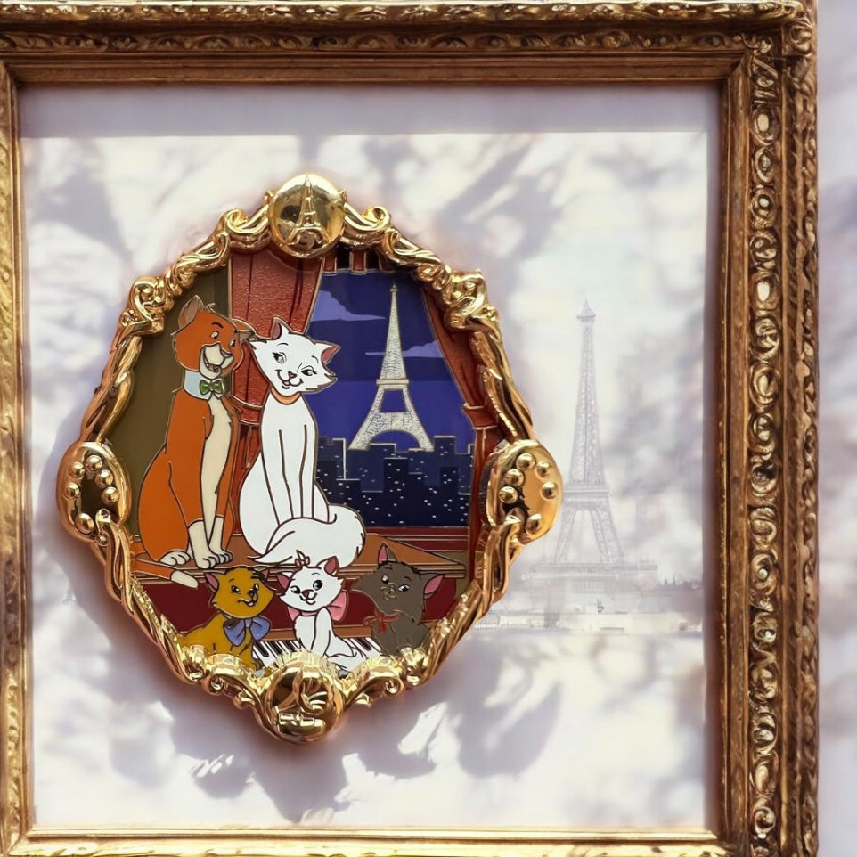 Golden Tails Arostocats LE30 Disney Fantasy Pin