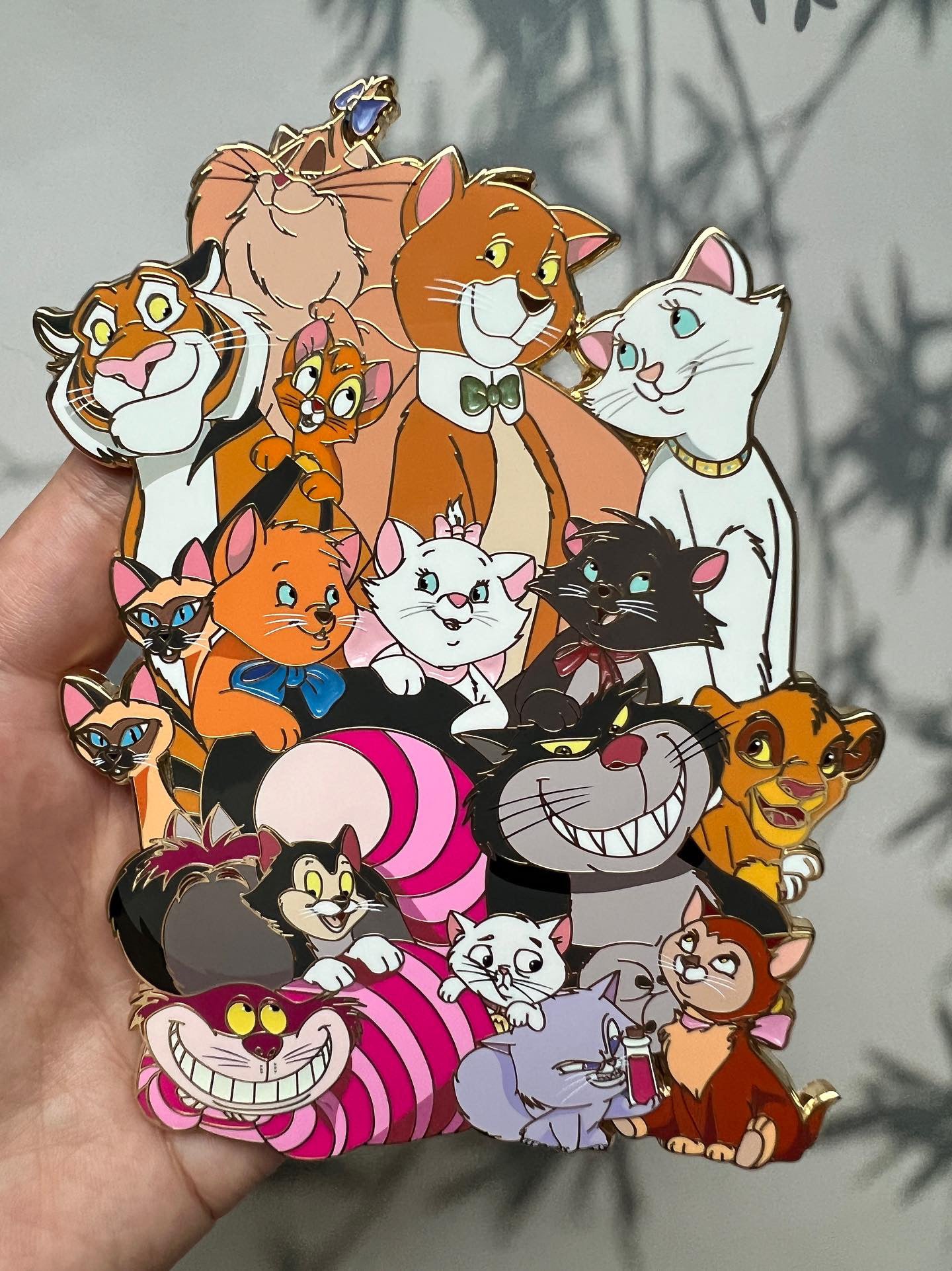 Feline Crew LE60 Jumbo Disney Cat Fantasy Pin
