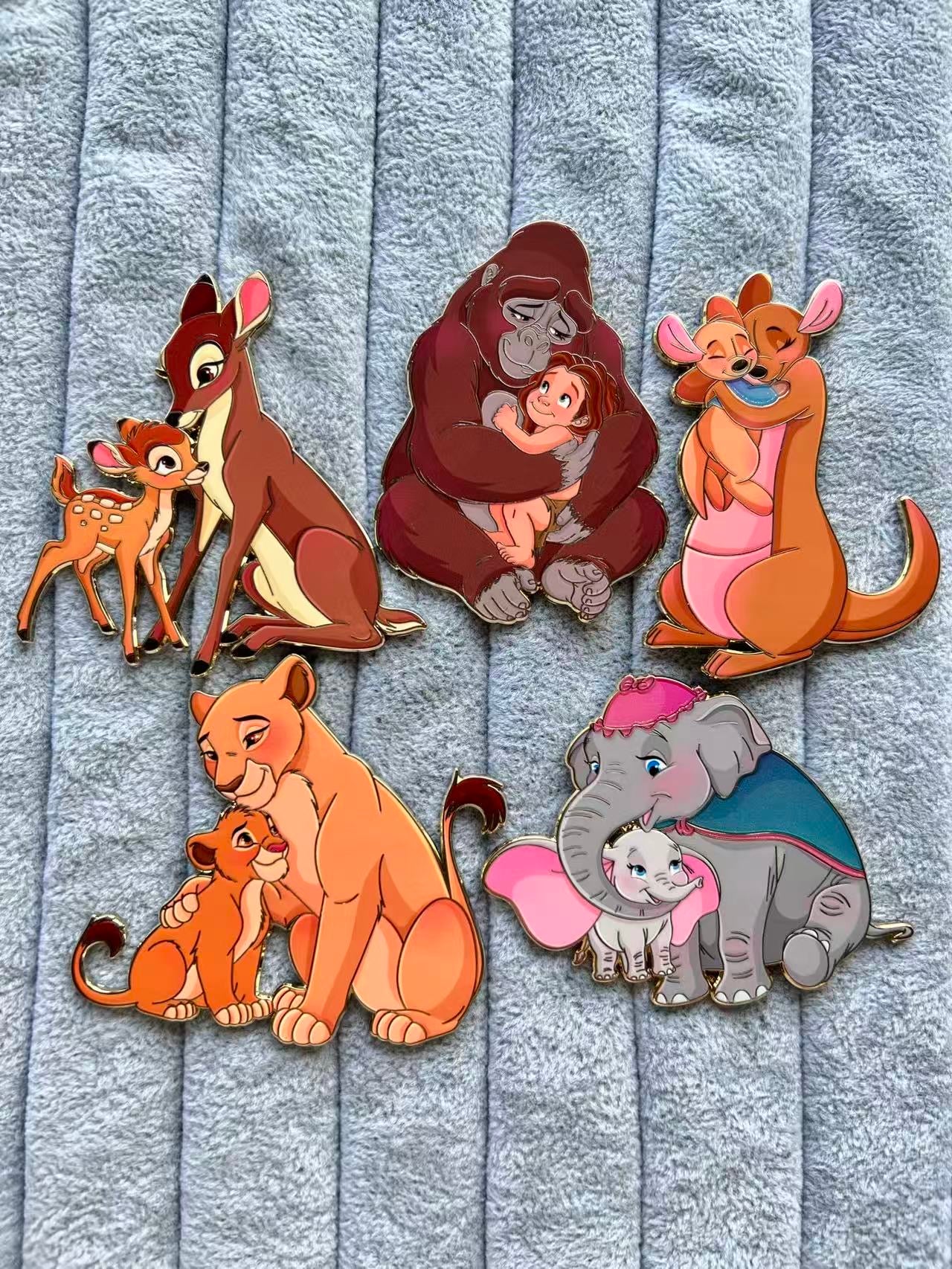 “A Mother's Love" Kanga Fantasy Pin