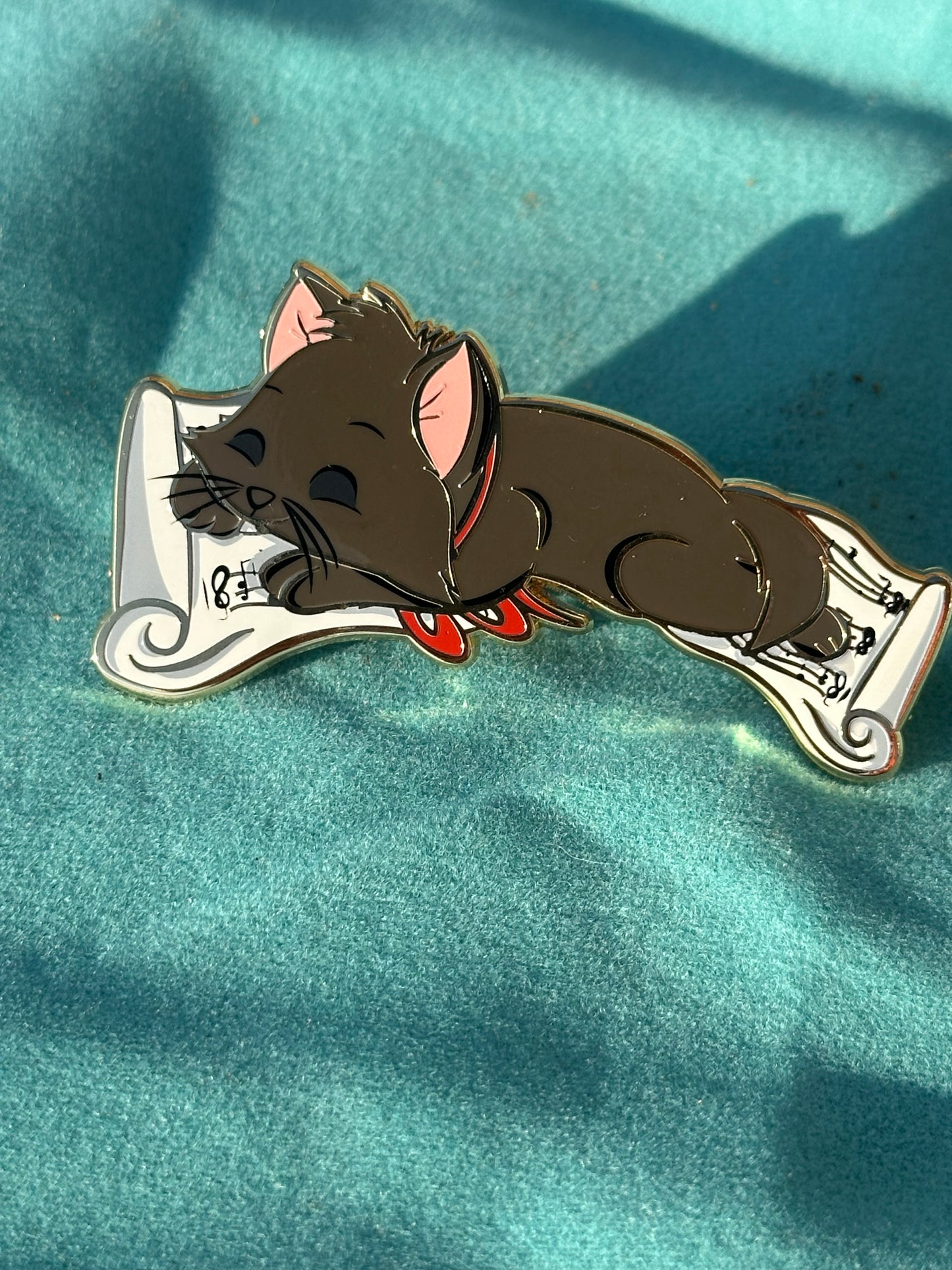 Aristocats Sleepy Babes Fantasy Pin