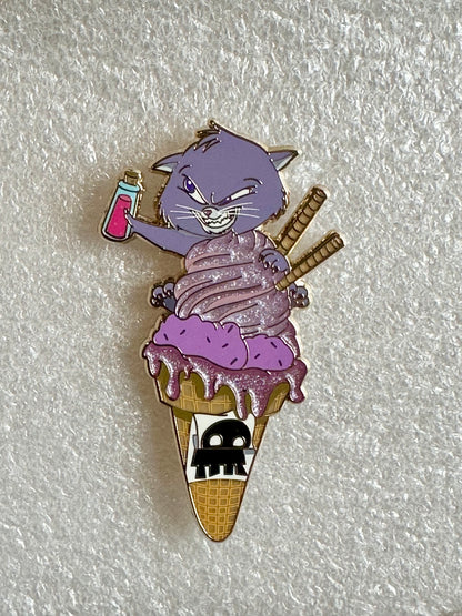 Sweet Tails Series 2 Fantasy Pin