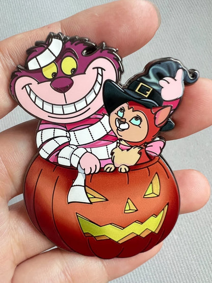 Spooky Kitties Cheshire & Dinah LE30 Disney Fantasy Pin