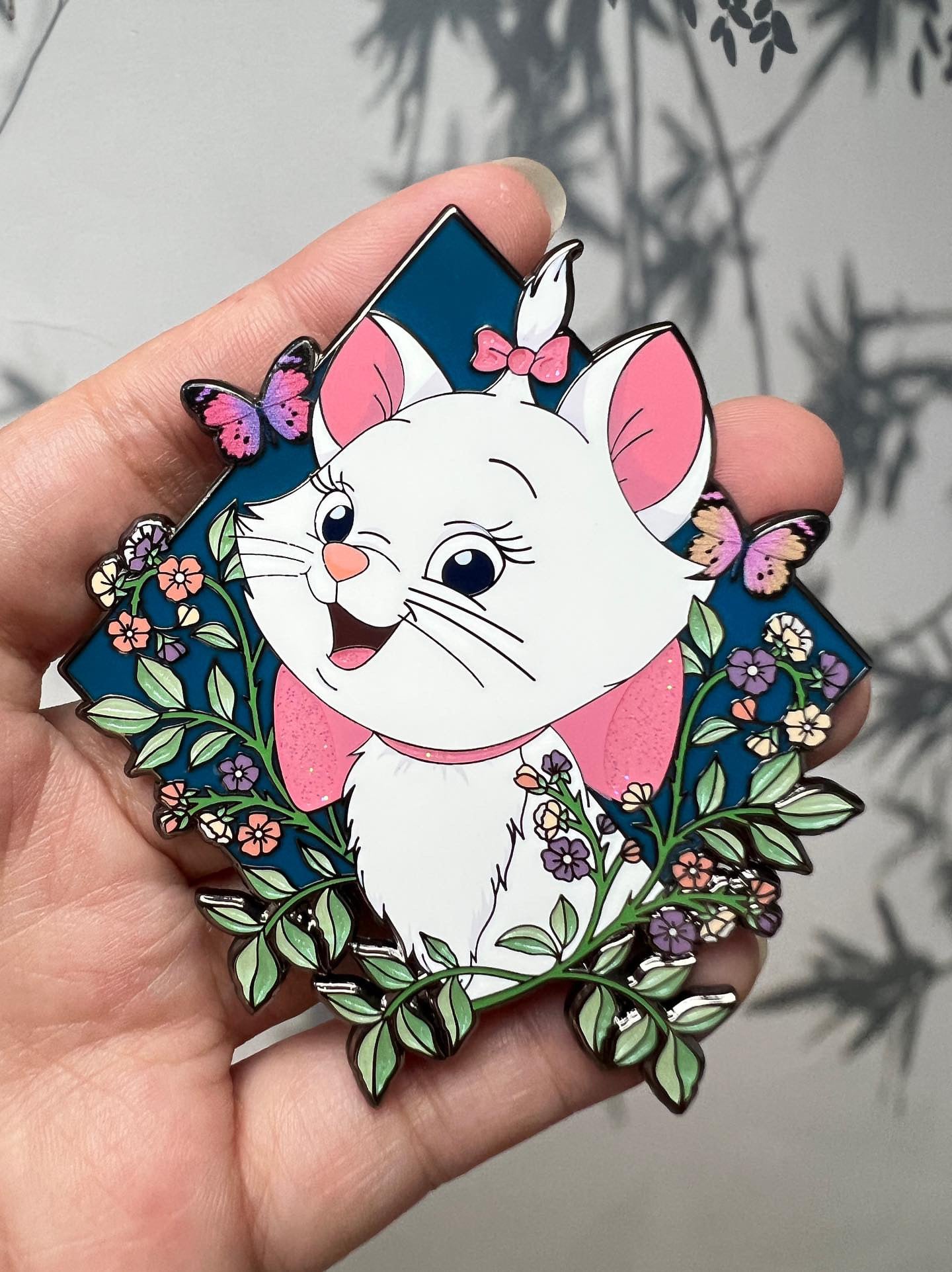 Disney Aristocats Marie "Pawsitively Precious" Fantasy Pin LE30