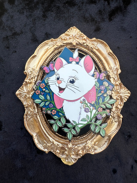 Disney Aristocats Marie "Pawsitively Precious" Fantasy Pin LE30