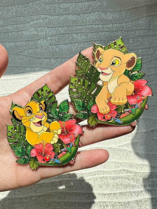 “Blooming Friendship" Simba & Nala Fantasy Pin