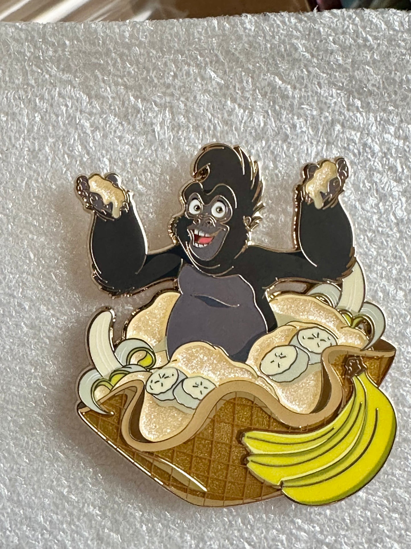 Sweet Tails Series 2 Fantasy Pin