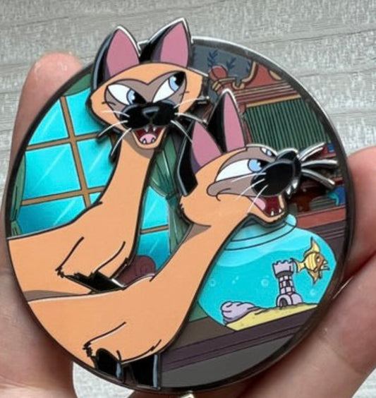 Disney Si & Am Profile "Enchanted Expressions" Fantasy Pin
