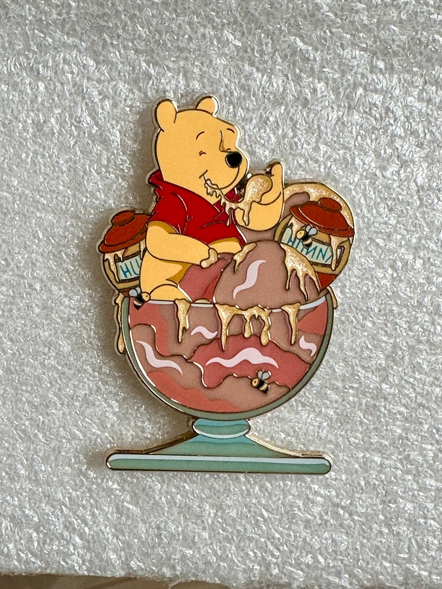 Sweet Tails Series 2 Fantasy Pin