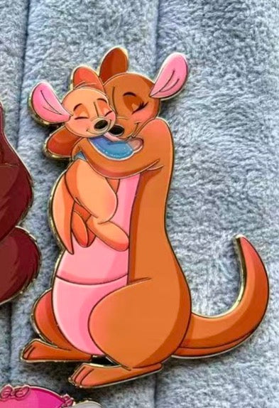 “A Mother's Love" Kanga Fantasy Pin