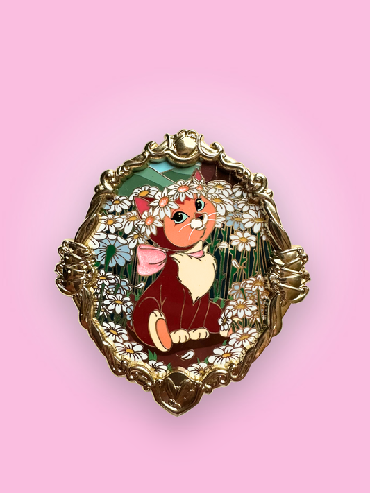 Disney Alice in Wonderland Dinah "Golden Tails" Fantasy Pin