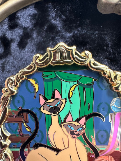 Disney Lady & The Tramp - Si and Am "Golden Tails” Fantasy Pin