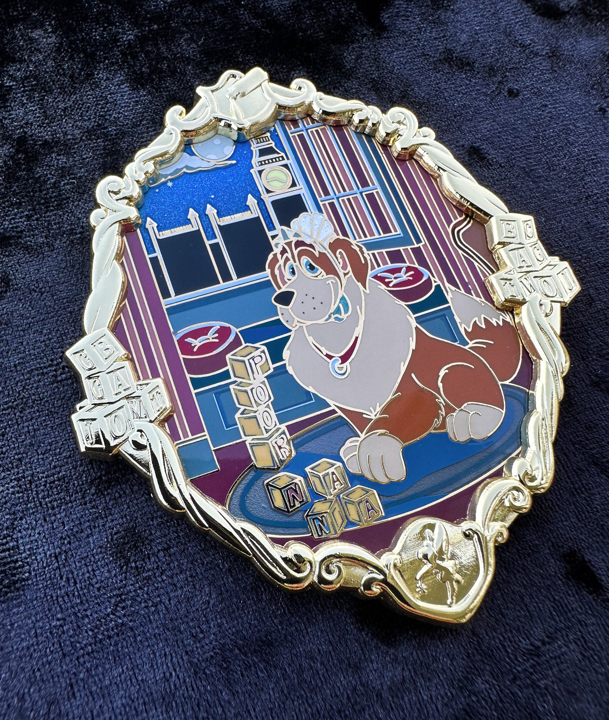 Disney Alice in Wonderland Dinah "Golden Tails" Fantasy Pin