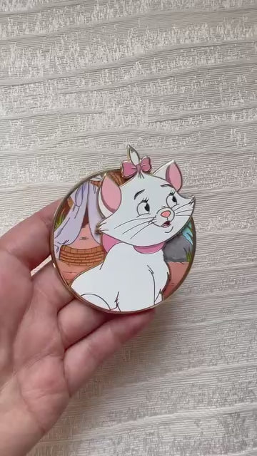 “Enchanted Expressions" Aristocats Marie Profile Fantasy Pin