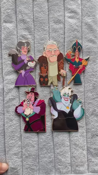 Evil Tails Govenor Ratcliffe & Percy Fantasy Pin