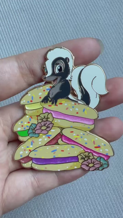 Sweet Tails LE20 Disney Fantasy Pin